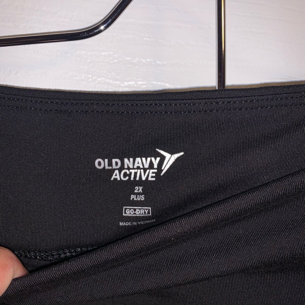 Compression Workout Capri - Picture 2 of 4